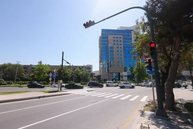 Bakının Tbilisi prospektində hərəkətin təşkili ilə bağlı DƏYİŞİKLİKLƏR edildi - FOTO