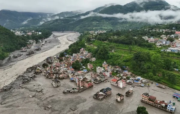 Nepalda yeni sürüşmə və buzlaqların çökməsi təhlükəsi yaranıb