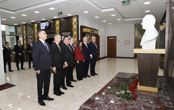 Xətai rayonunda "Vətənə, xalqa həsr edilən şərəfli ömür" adlı tədbir keçirilib