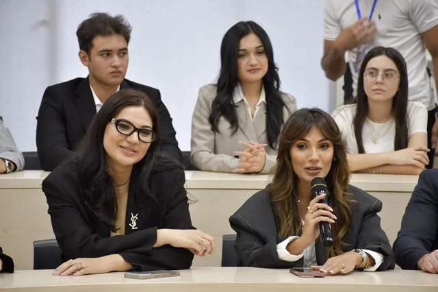 Əlaqələndirmə Qərargahının İşçi Qrupunun üzvləri Qarabağ Universitetində tələbələrlə görüş keçirib - Foto