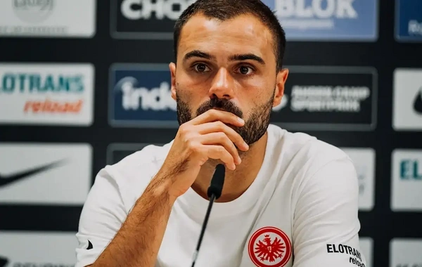 Dennis Şmitt: "Qarabağ" klubu hücuma yaxşı çıxır"
