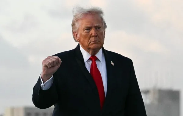 Donald Tramp mümkün varisinin adını açıqlamaqdan imtina etdi