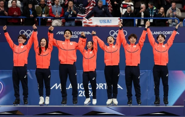 Yapon fiqurlu konkisürənlər Olimpiadada podiumun səthindən şikayətlənirlər