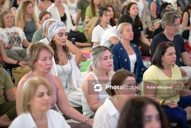 "Nine Senses Fest 2026": Paytaxtda yoqa və meditasiya festivalı - FOTO