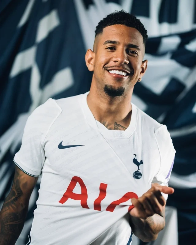 "Tottenhem" "Mançester Siti"nin futbolçusunu transfer etdi - FOTO