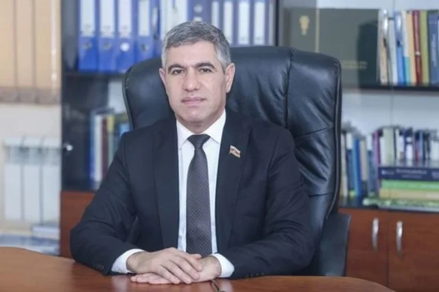 Vətəndaşları düşündürən mühüm məsələ: Kredit faizləri necə azaldıla bilər?