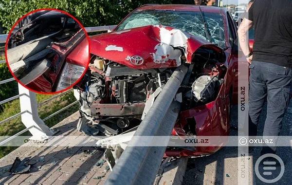 Bakıda "Prius" dəmir məhəccərə çırpıldı: Ölən şəxsin kimliyi BİLİNDİ - VİDEO