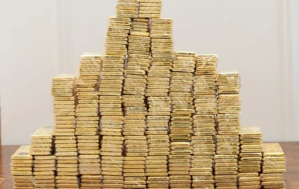 İraqda korrupsiya işi çərçivəsində 375 kiloqram qızıl müsadirə edilib - FOTO