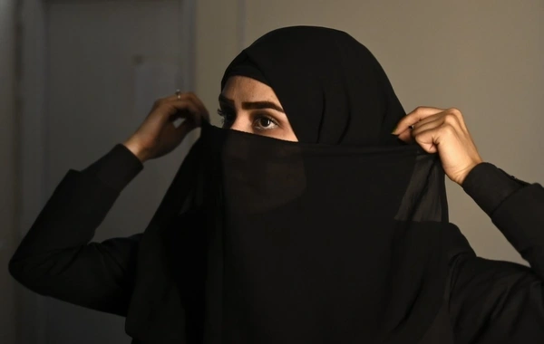 Məktəbdəki geyimlərlə bağlı gündəmi zəbt edən məsələ: "Gözəl kəlağayılarımız, xüsusi yaylıqlarımız var"