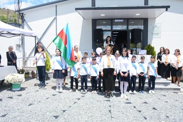 Kəlbəcərdə tək məzun üçün "Son zəng" keçirildi - FOTO