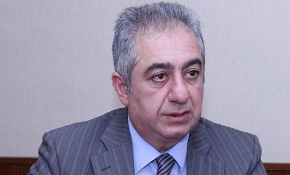 Qubad İbadoğlu Azərbaycanı tərk etdi - Foto