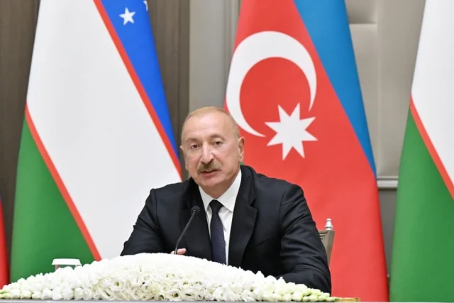 Azərbaycan və Özbəkistan prezidentləri mətbuata bəyanatlarla çıxış ediblər - FOTO