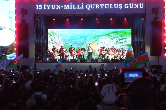 Bakıda Milli Qurtuluş Gününə həsr olunan bayram konserti keçirilib - VİDEO