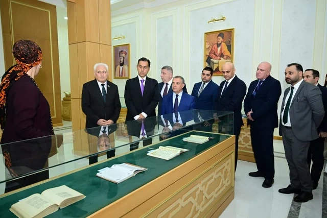 Arkadağ şəhərində Seyid Əzim Şirvani və Dövlətməmməd Azadinin yaradıcılığına həsr olunan elmi konfrans keçirilib - FOTO