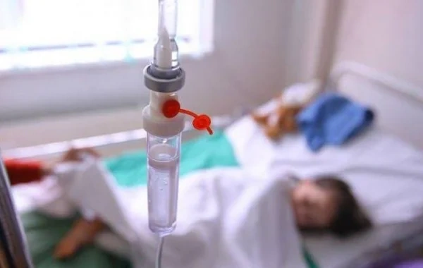 Qazaxıstanda zəhərli hörümçək udan körpə qız komaya düşdü