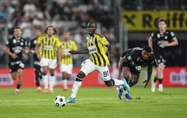 "Fənərbağça" Çempionlar Liqasının pley-offuna yüksəlib