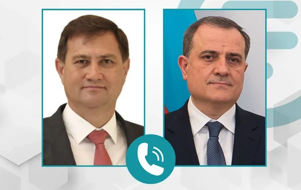 Belaruslu həmkarı Ceyhun Bayramova zəng edib