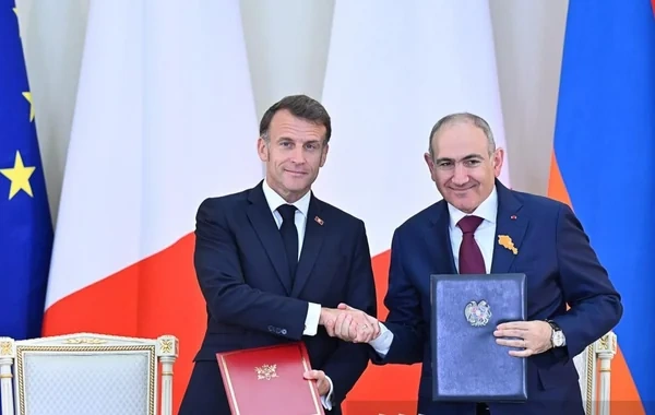 Ermənistan və Fransa strateji tərəfdaşlıqla bağlı birgə bəyannamə imzaladılar