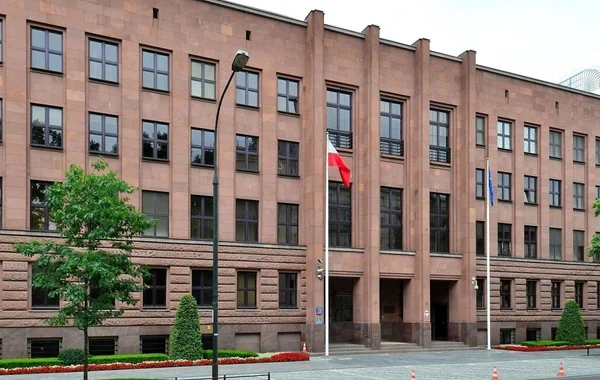 Ukraynada ərazi iddiaları ilə bağlı fikirlərə Polşadan rəsmi REAKSİYA