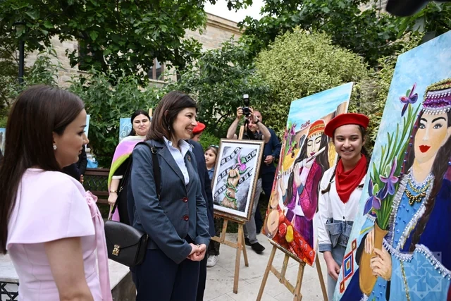 İçərişəhərdə Qarabağ mədəniyyətinə həsr edilmiş festival təşkil olunub - VİDEO