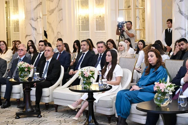 "Qızların təhsilinə dəstək" layihəsinin II Məzun Günü keçirilib - FOTO