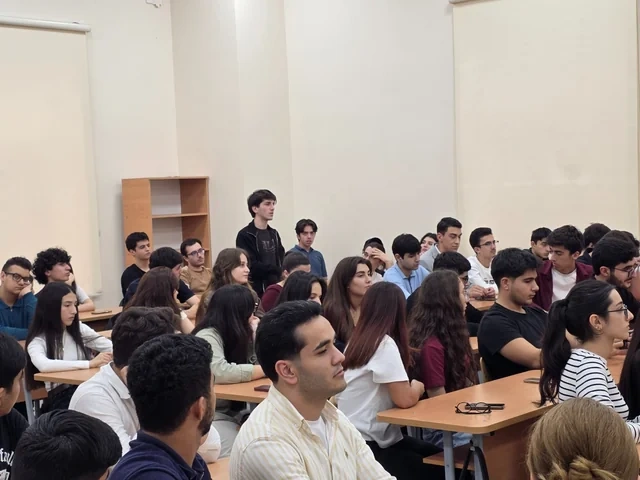 Oksford universitetinin məzunu, gənc mütəxəssis TAU tələbələrinə seminar keçib - Foto