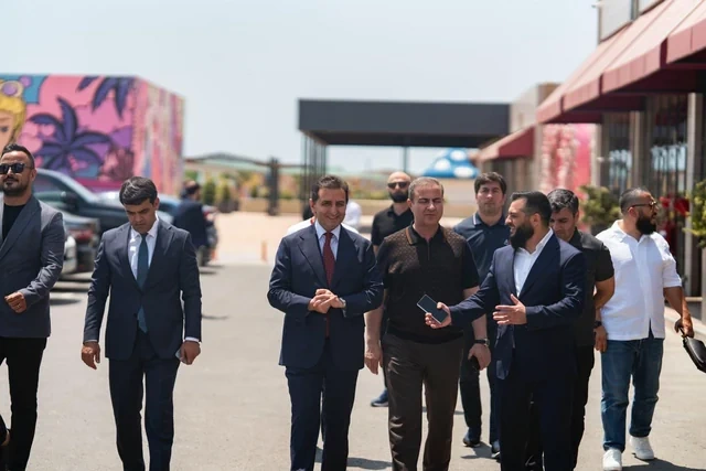 İkiqat qitə çempionları sponsor və azarkeşləri ilə görüşüblər