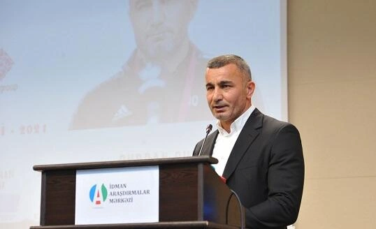 Qurbanov narahatlığını açıqladı: "Nyukasl"la matçdan öncə...