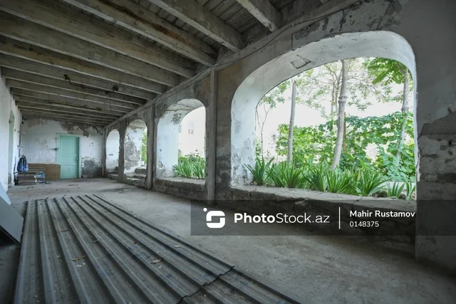 Abşeronun tarixi memarlıq abidəsi: Şəmsi Əsədullayevin bağ evi - FOTOREPORTAJ