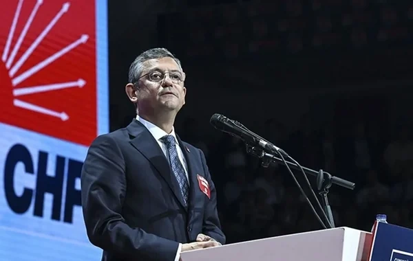 Özgür Özel CHP-nin qrup rəhbəri oldu