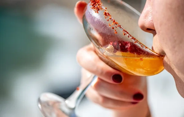 Alkoqol və çəki artımı: Mütəxəssis kökəlmənin əsas səbəbini açıqladı