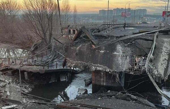 İsrail Livandakı əsas körpünü dağıtdı