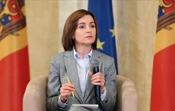 Moldova prezidenti ölkəsinin Rumıniya ilə birləşməsinin tərəfdarı olduğunu bildirib