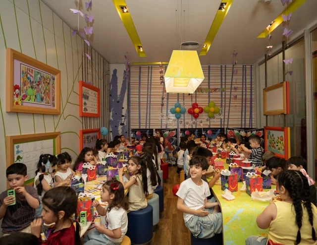 "McDonald's Azərbaycan" şəhid və qazi ailələrinin uşaqları ilə birlikdə Uşaqların Beynəlxalq Müdafiəsi Gününü qeyd edib