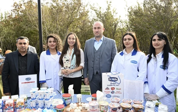 ADA Məktəbində xeyriyyə məqsədli ənənəvi Payız festivalı - "Məhsul bayramı" təşkil edilib - Foto