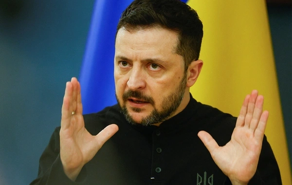 Zelenski Trampın sülh planı üzrə referendum üçün şərt qoydu