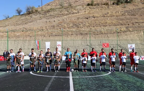 Naxçıvanda ilk Minifutbol Kuboku başa çatıb - FOTO