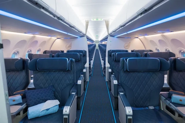 AZAL təyyarə parkına ilk yeni nəsil "Airbus A321neo"nu əlavə edib​ - FOTO