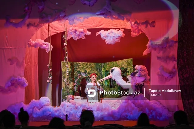 Uşaqların dünyasından incəsənətə gedən yol: Kukla Teatrından FOTOREPORTAJ