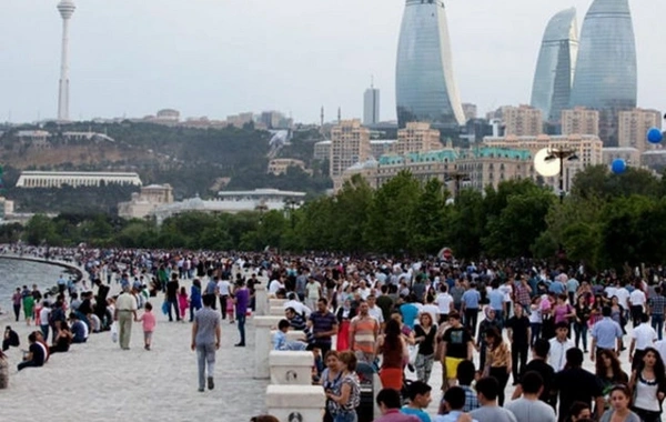 Cari ilin 10 ayında ölkədə əhali artımı yavaşlayıb, ölənlərin sayı isə artıb