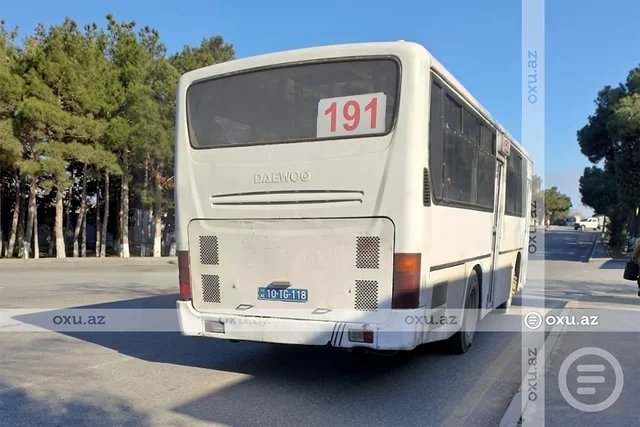 Sükan arxasında telefonla danışan avtobus sürücüsü CƏZALANDIRILDI - FOTO - VİDEO