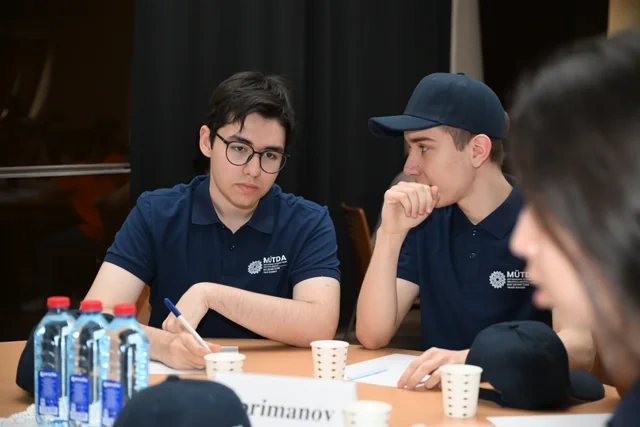 "Zəkaların mübarizəsi II" olimpiadasının final mərhələsi keçirilib - FOTO