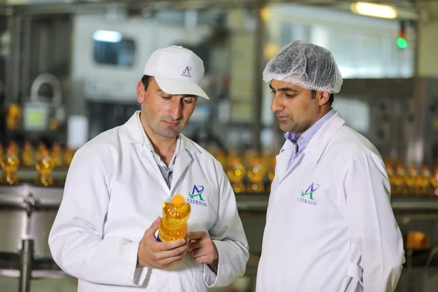 "Azərsun Holdinq" yerli xammaldan günəbaxan yağı istehsalını 4 000 tona çatdıracaq