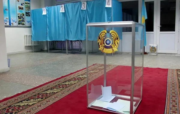 Qazaxıstanda yeni konstitusiya üzrə referendum keçirilir