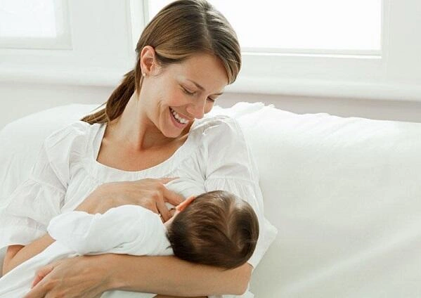 Sosial məzuniyyət kimlərə şamil edilir?