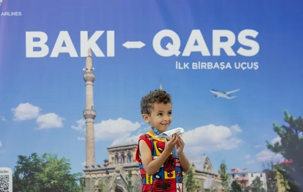 Bakıdan Qarsa ilk uçuş həyata keçirildi - FOTO - VİDEO