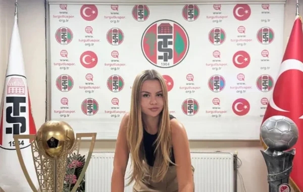 Türkiyədə 22 yaşlı qadın futbol klubunun baş məşqçisi oldu