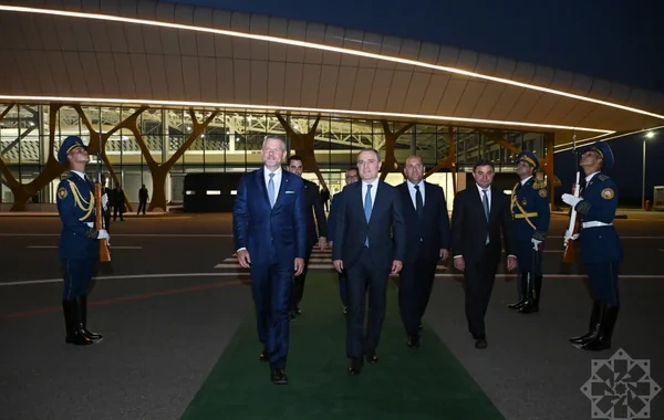 Slovakiya prezidenti Füzuli aeroportundan təyyarə ilə Bakı şəhərinə yola düşüb - FOTO