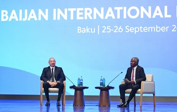 Prezident: "Bəzi ənənəvi təchizat zəncirləri müəyyən risklərlə üzləşir"