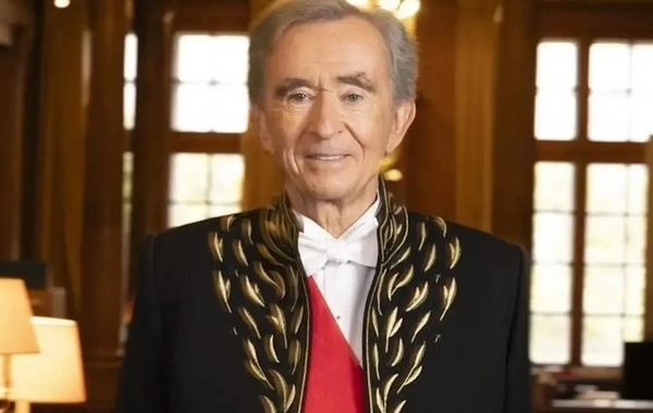 Avropanın ən zəngin adamı rəsmən "ölümsüz" oldu